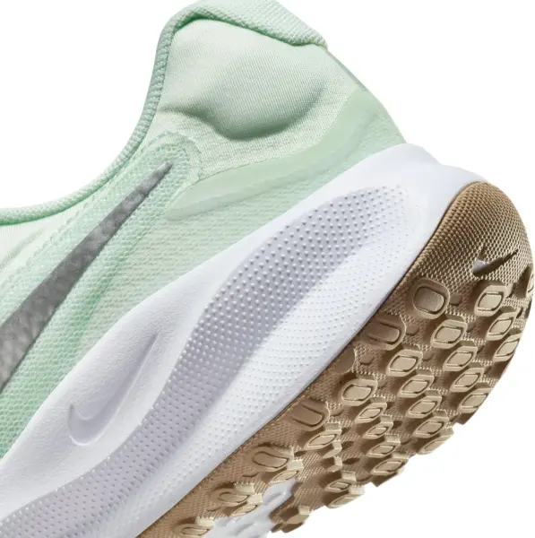 Кроссовки беговые женские Nike REVOLUTION 7 светло-зелено-серебряные FB2208-303
