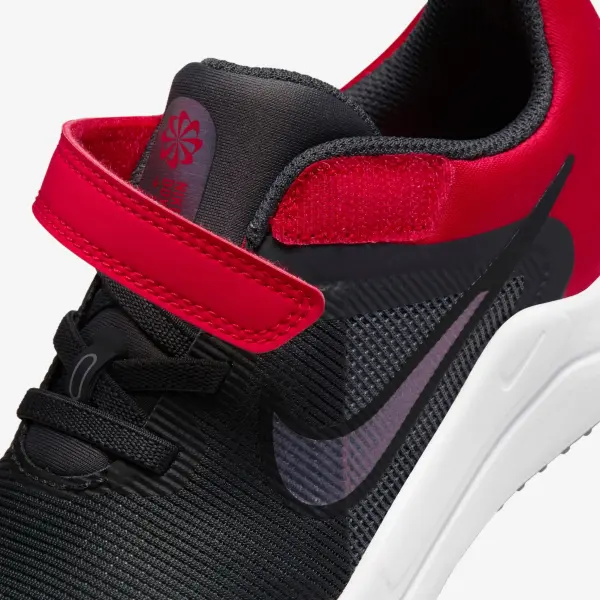 Кросівки дитячі Nike DOWNSHIFTER 12 (PSV) чорно-червоні DM4193-001