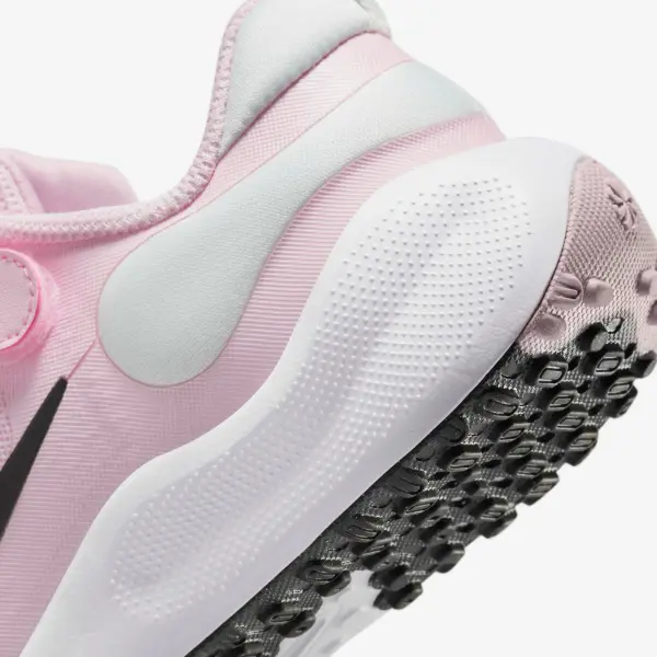 Кросівки дитячі Nike REVOLUTION 7 (PSV) рожево-білі FB7690-600