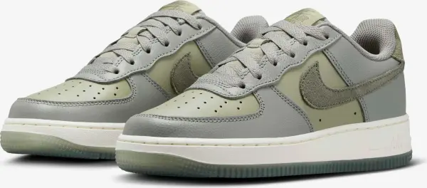 Кросівки підліткові Nike AIR FORCE 1 LV8 (GS) оливково-сірі FQ6948-001