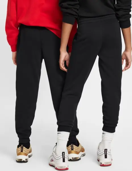 Спортивные штаны подростковые Nike CLUB FLEECE FRENCH TERRY черные FD3019-010