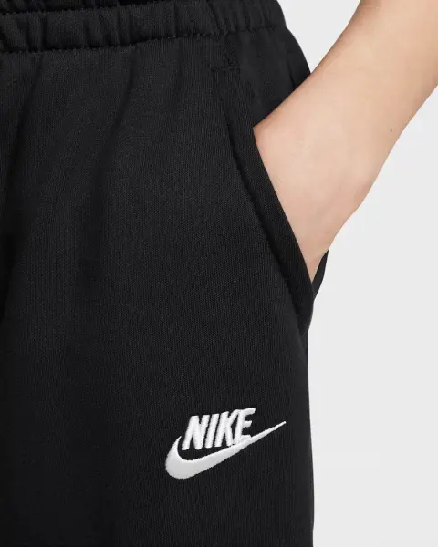 Спортивные штаны подростковые Nike CLUB FLEECE FRENCH TERRY черные FD3019-010