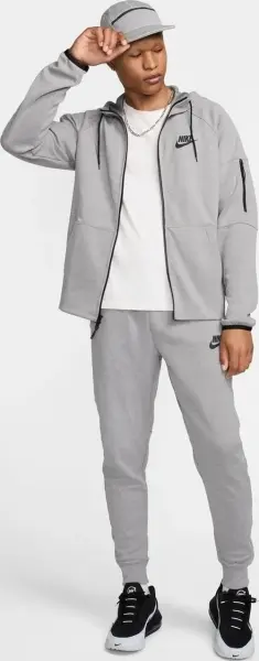 Спортивний костюм Nike SPORTSWEAR TECH ESSENTIALS сірий DD5293-002__DD5284-002