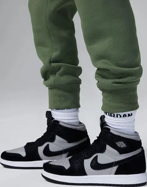 Спортивный костюм детский Nike JORDAN зеленый 85C505-EF9