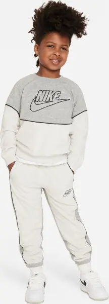 Спортивный костюм детский Nike SPORTSWEAR AMPLIFY FRENCH TERRY CREW молочно-серый 86L198-042