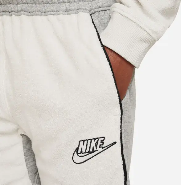 Спортивный костюм детский Nike SPORTSWEAR AMPLIFY FRENCH TERRY CREW молочно-серый 86L198-042