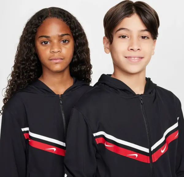 Спортивний костюм підлітковий Nike SPORTSWEAR CLUB чорно-червоно-білий FZ4906-010__FZ4911-010