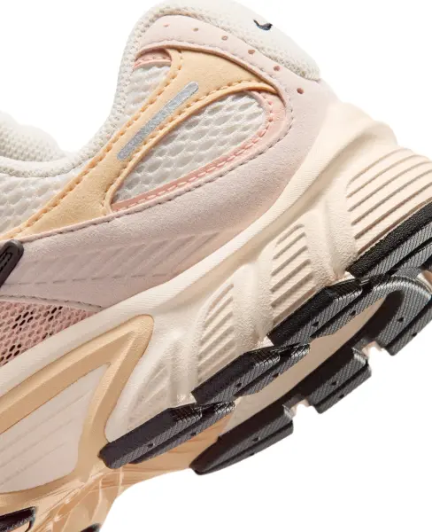Кроссовки женские Nike V5 RNR персиково-оранжевые II6294-102