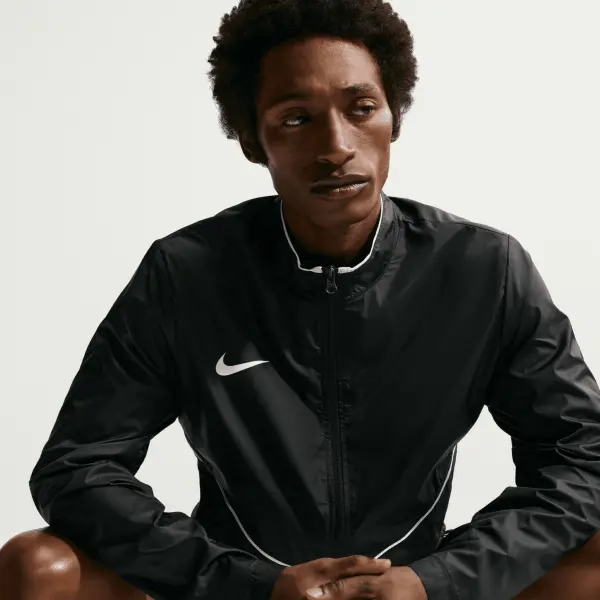 Вітровка Nike PARK 26 чорно-біла HM7265-010