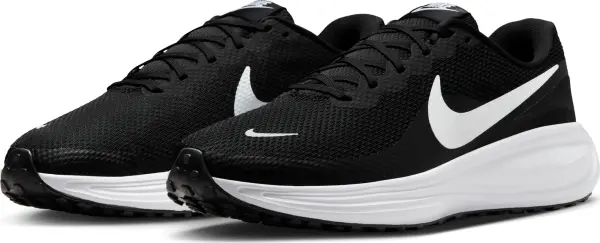 Кросівки бігові Nike REVOLUTION 8 EXTRA WIDE чорно-білі HQ1996-001
