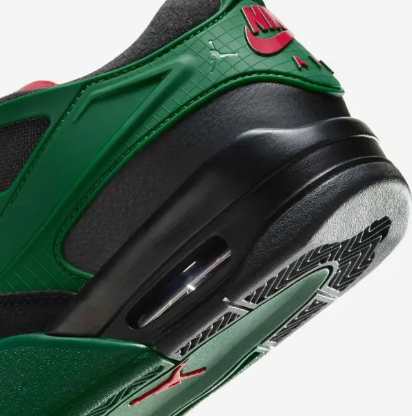 Кроссовки подростковые Nike AIR JORDAN 4 RM (GS) черно-зелено-красные FQ7938-003