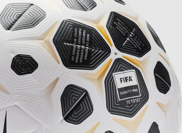 Футбольний м'яч Nike CONTROL біло-чорно-золотий Розмір 5 HV4395-100