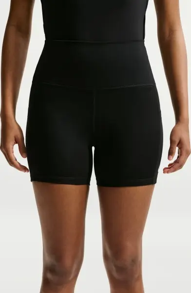Шорты для тенниса женские Nike COURT DRI-FIT WITH POCKETS черные FZ6677-010