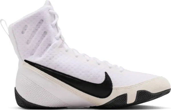Боксерки Nike MACHOMAI 3 біло-чорні HF7333-101