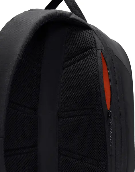 Сумка через плече Nike COMMUTE SLING BAG 8L чорна FZ6132-011