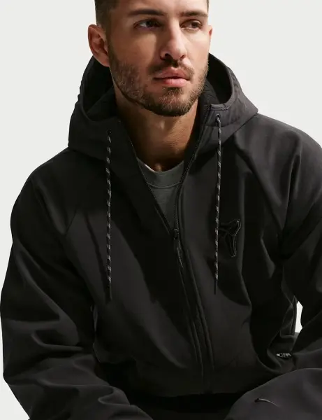 Вітровка Nike KOBE 'LUNAR NEW YEAR' WINDRUNNER чорна IF3369-010