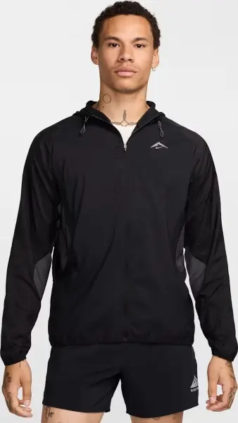 Ветровка для бега Nike ACG TRAIL AIREEZ черная FN4002-010