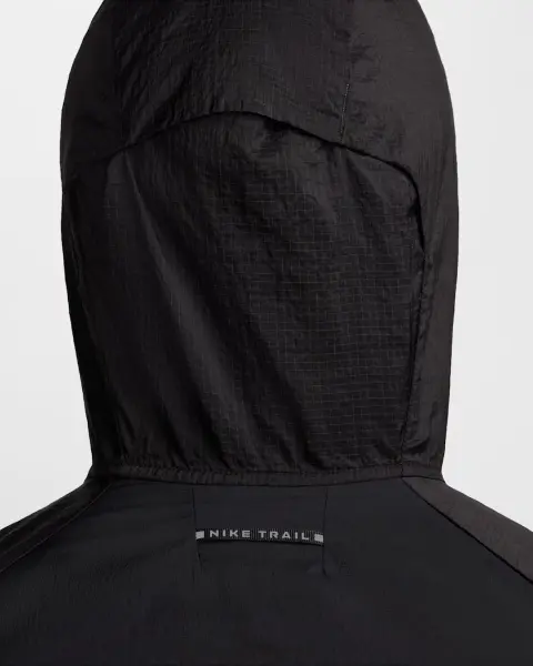 Ветровка для бега Nike ACG TRAIL AIREEZ черная FN4002-010