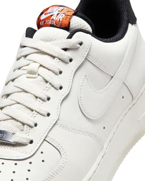Кроссовки Nike AIR FORCE 1 '07 бело-черные IQ0293-030