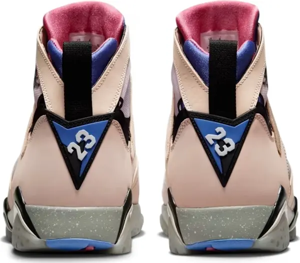 Кроссовки Nike JORDAN AIR 7 RETRO SE бежево-фиолетово-розовые DJ2636-204
