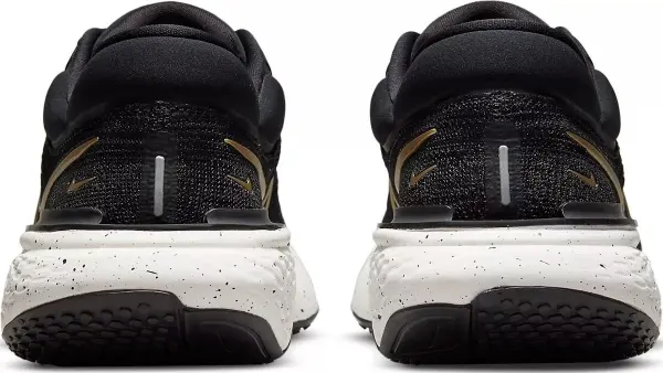 Кросівки бігові Nike ZOOMX INVINCIBLE RUN FLYKNIT чорно-золоті CT2228-004