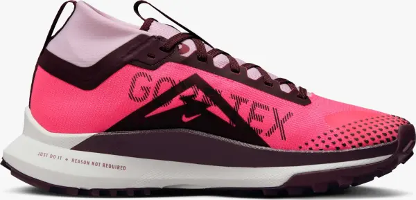 Кросівки для трейлраннінгу жіночі Nike PEGASUS TRAIL 4 GORE-TEX WATERPROOF рожево-бордові FN7769-600