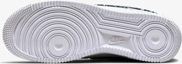 Кросівки жіночі Nike AIR FORCE 1 '07 ESSENTIAL біло-чорні DH4406-101