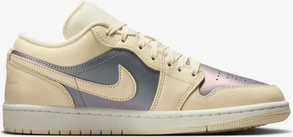 Кроссовки женские Nike AIR JORDAN 1 LOW SE бежево-фиолетовые IH4110-104