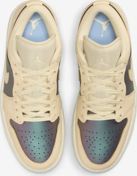 Кроссовки женские Nike AIR JORDAN 1 LOW SE бежево-фиолетовые IH4110-104
