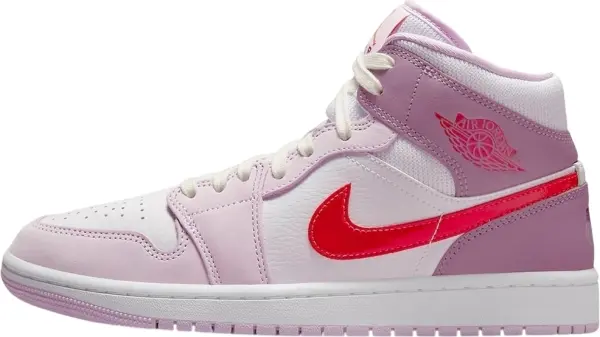 Кросівки жіночі Nike AIR JORDAN 1 MID VALENTINE'S DAY світло-рожево-червоні DR0174-500