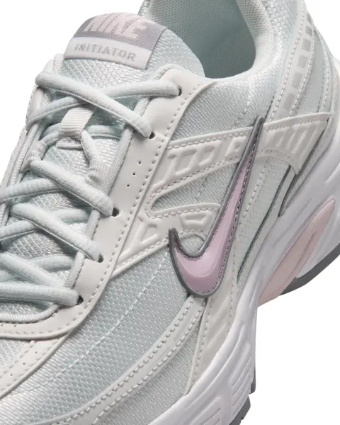 Кроссовки женские Nike INITIATOR светло-серо-сиреневые 394053-108
