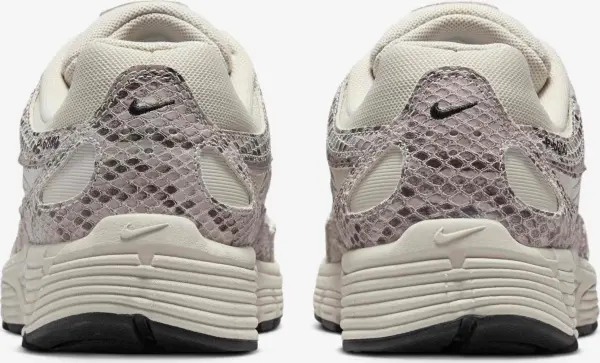 Кроссовки женские Nike P-6000 SE бежевые IH4451-002