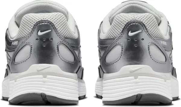 Кросівки жіночі Nike P-6000 срібно-білі IO3496-001