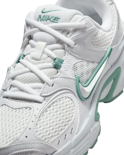 Кросівки жіночі Nike V5 RNR біло-м'ятні HQ7901-106