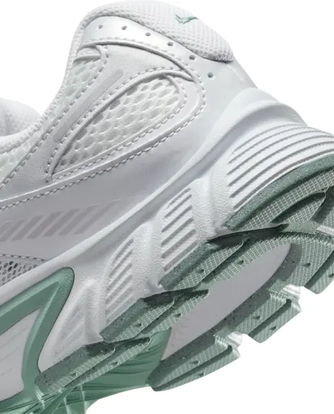 Кросівки жіночі Nike V5 RNR біло-м'ятні HQ7901-106