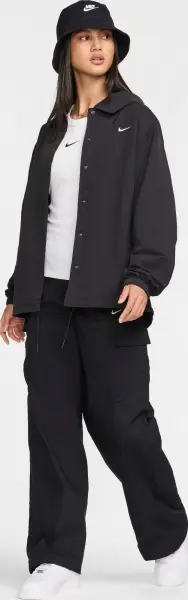 Куртка женская Nike SPORTSWEAR ESSENTIAL OVERSIZED UV WOVEN черная FV7560-010