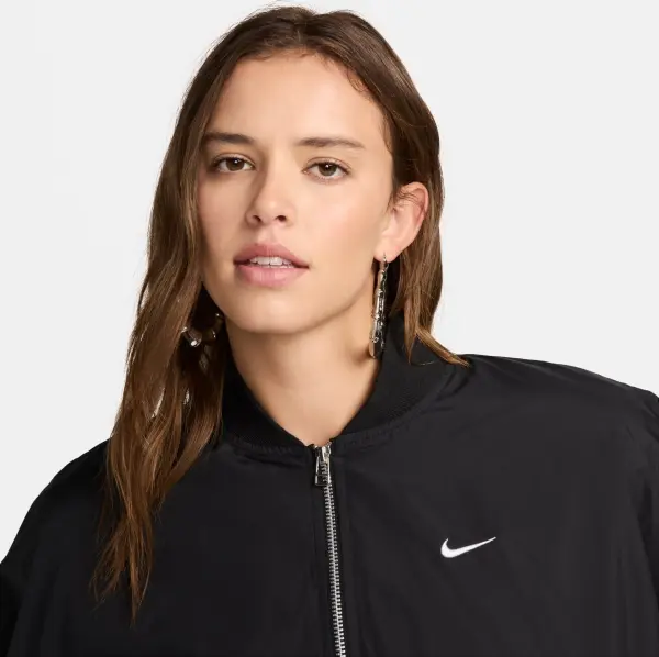 Куртка жіноча Nike SPORTSWEAR ESSENTIALS BOMBER чорна FN2839-010