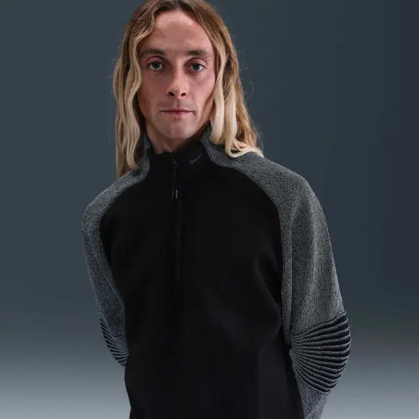 Реглан Nike TECH WINDRUNNER JUMPER WITH REFLECTIVE DESIGN ACCENTS черно-серый HV1399-010