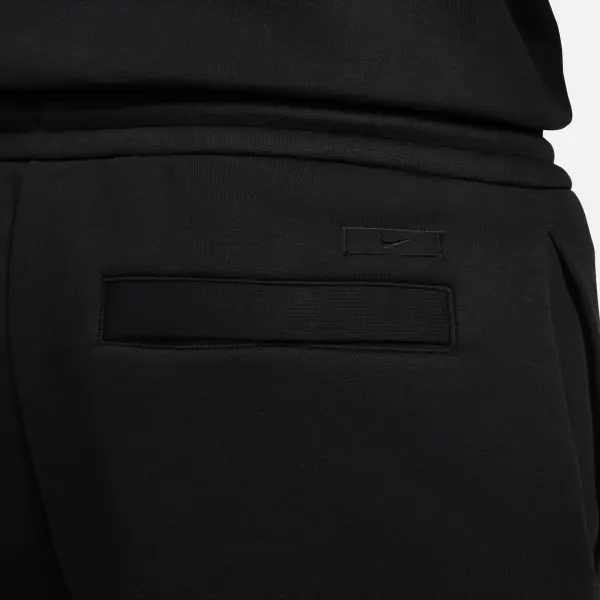 Спортивні штани Nike SPORTSWEAR TECH FLEECE RE-IMAGINED чорні FB8163-010