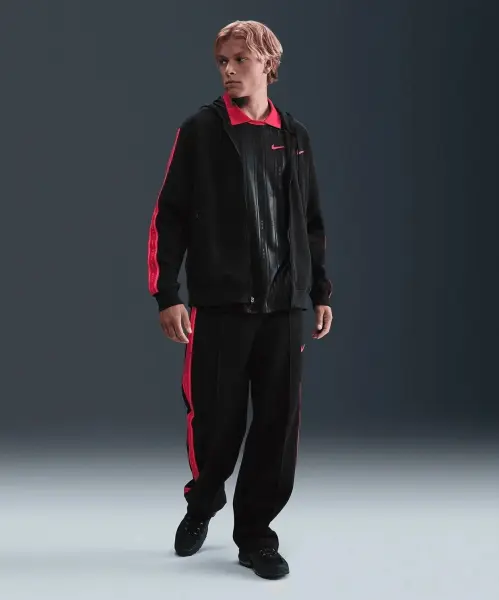 Спортивні штани Nike SPORTSWEAR чорно-червоні IH4305-010