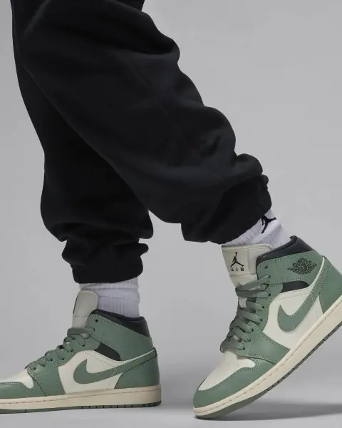 Спортивный костюм женский Nike JORDAN BROOKLYN FLEECE 24 черный FV7071-010&FV7077-010
