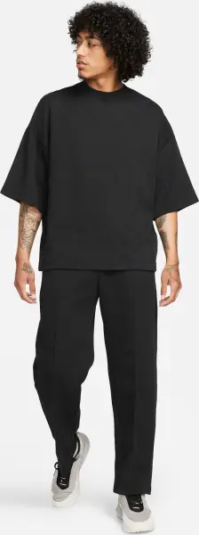 Футболка Nike SPORTSWEAR TECH FLEECE RE-IMAGINED OVERSIZED чорна FB8165-010