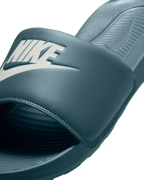 Шльопанці Nike VICTORI ONE темно-бірюзові CN9675-304
