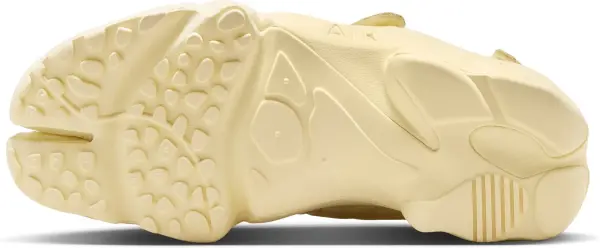 Кросівки жіночі Nike AIR RIFT жовті IV6058-700