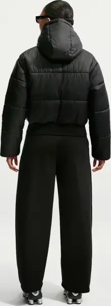 Куртка женская Nike SPORTSWEAR CLASSIC PUFFER THERMA-FIT LOOSE черная IU3729-010