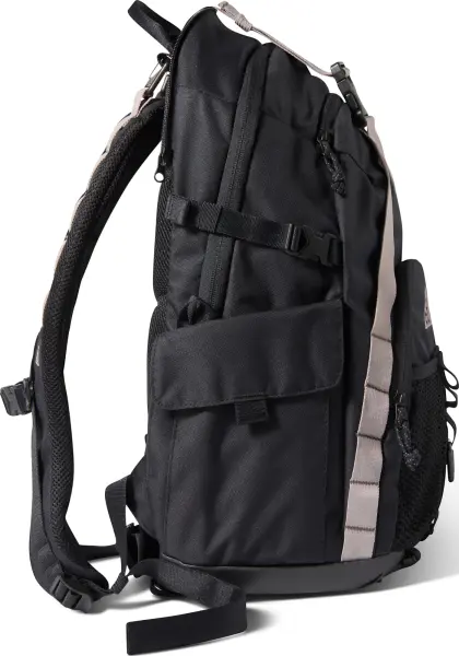 Рюкзак Nike ACG DAYMAX 25L черно-темно-серый HJ8178-010