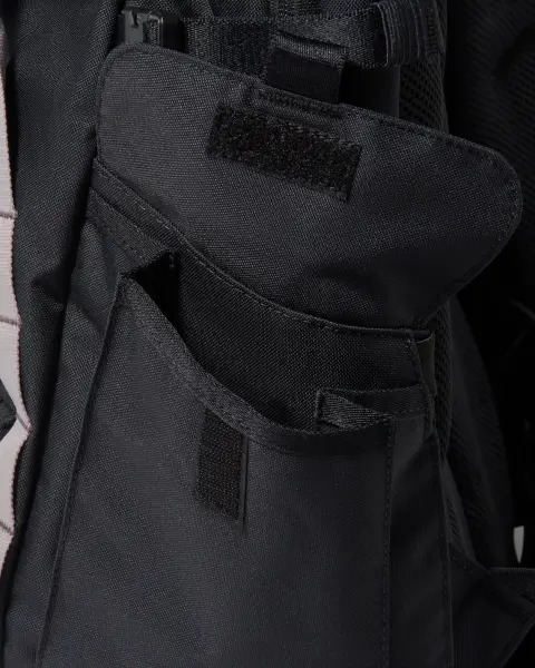 Рюкзак Nike ACG DAYMAX 25L черно-темно-серый HJ8178-010