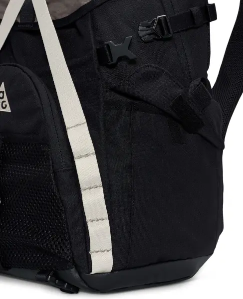 Рюкзак Nike ACG DAYMAX 25L черно-темно-серый HJ8178-010
