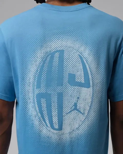 Футболка Nike JORDAN SPORT DRI-FIT GRAPHIC блакитна IM7813-484