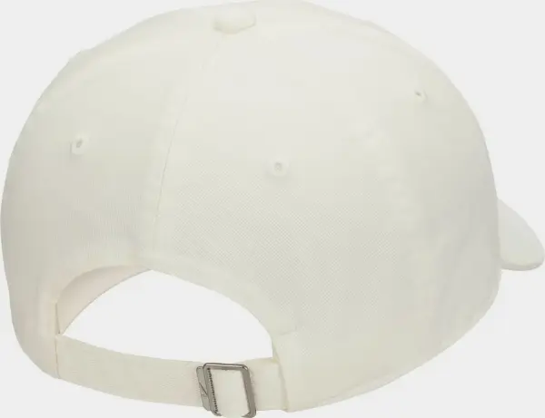 Кепка Nike CLUB UNSTRUCTURED FLAT-BILL CAP молочная FN4405-133
